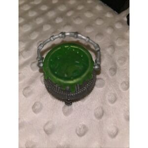 Monster High Frankie Stein Ghouls Rule‎ Green & Silver Cauldron Doll Clothes